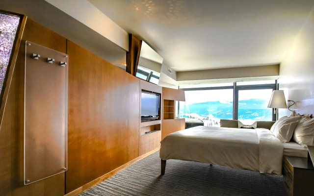 Sparkling Hill Resort