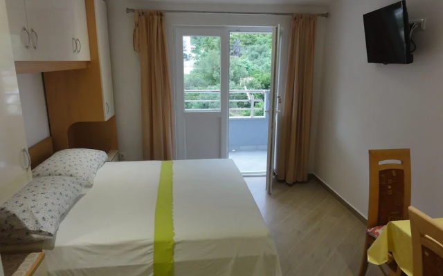 Apartments Ivo