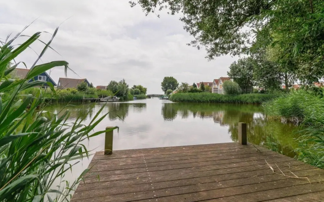 Nice Holiday Home on the Water in Friesland