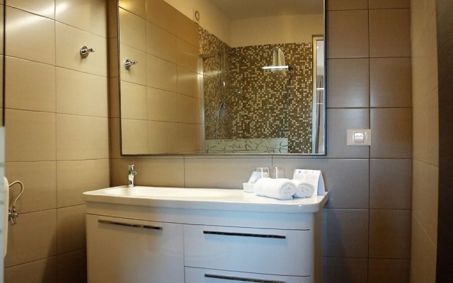 Private Acommodation Istrasoley