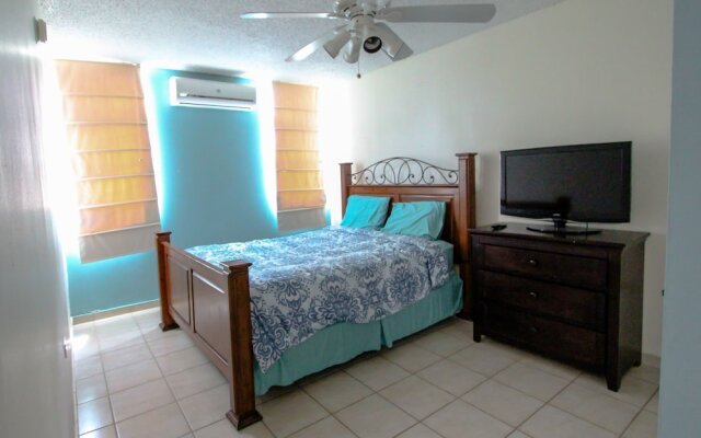 Caguas 4 Bedroom Vacation Villa
