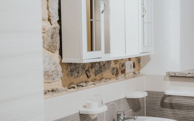 Remarkable 4-bed Apartment in Joppolo