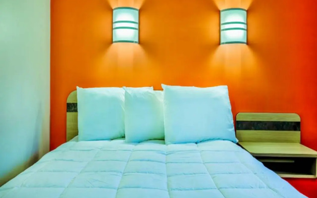 Motel 6 Burlington, ON - Toronto West - Oakville