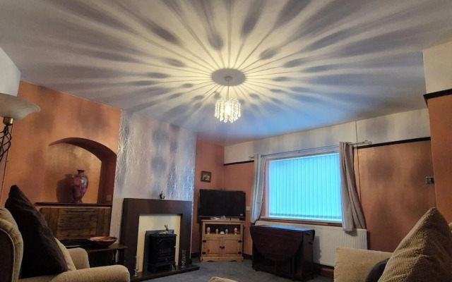 Tranquil Three-bedroom House-large Garden-wifi