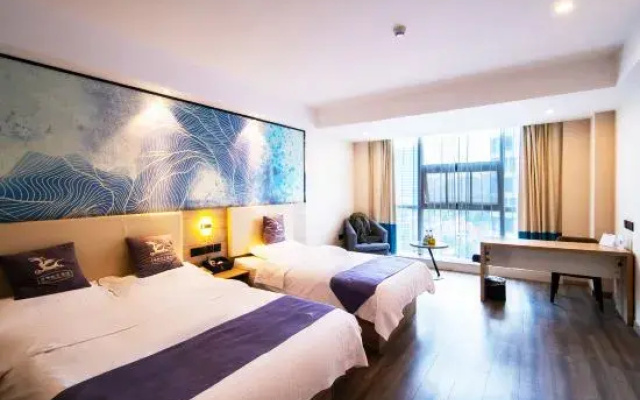 VX Hotel (Huai'an Renmin Hospital Mandu Square)