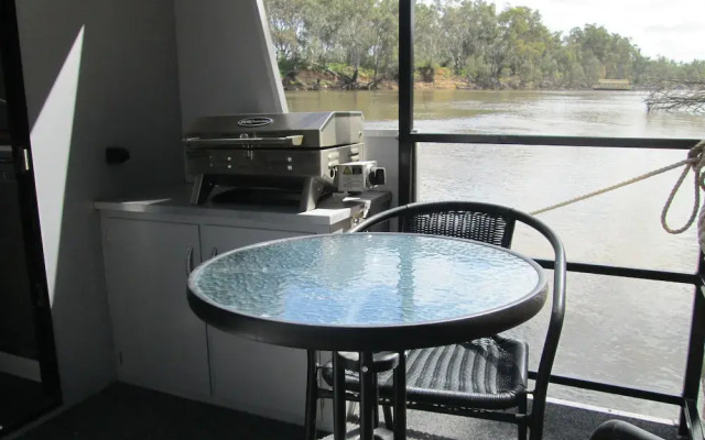 Moama on Murray River Cruisers