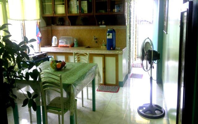 Ayahmi Hostel