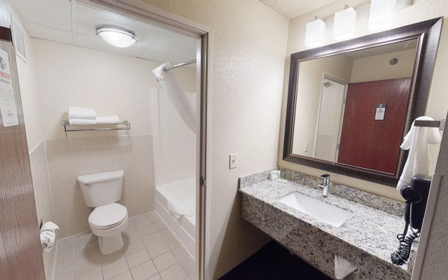 AmericInn by Wyndham Mounds View Minneapolis