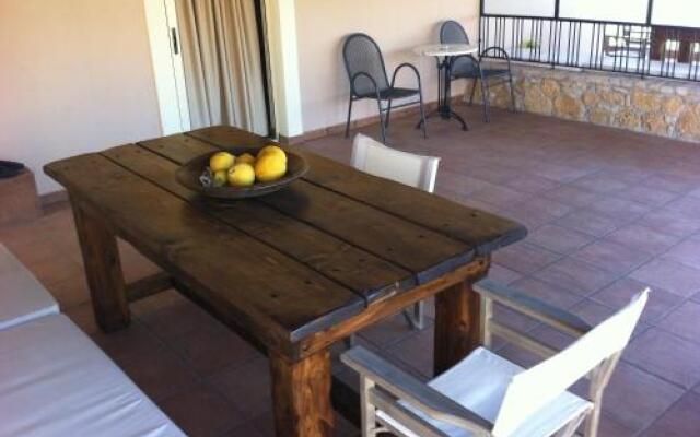 Fotis Rooms