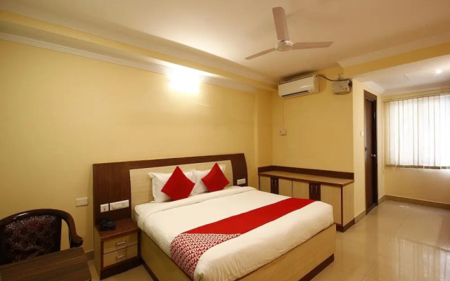 Sri Sai Regency by OYO Rooms