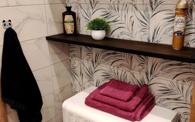 Счастливая матрешка на улице Серафимовича 40