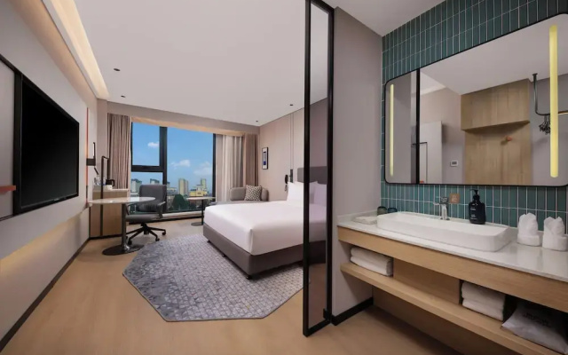 Holiday Inn Express Gongyi City Center by IHG