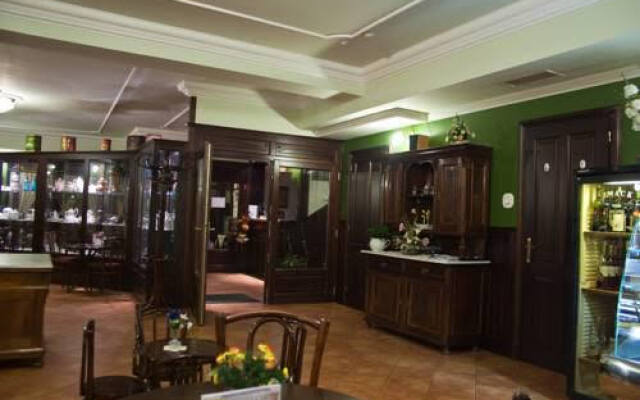 Adler Hotel