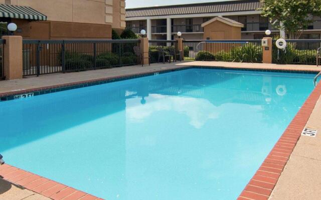 Comfort Suites Monroe