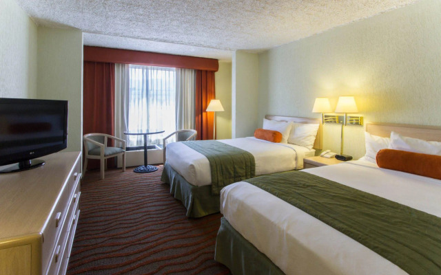 Irazu Hotel & Studios