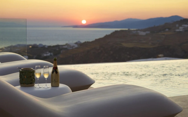 Absolute Paradise Villa Tourlos