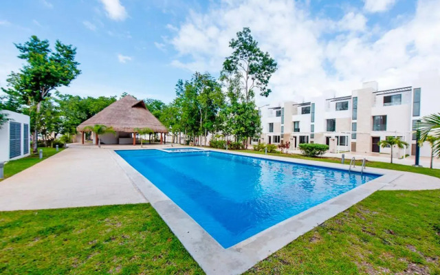 Charming & Comfortable House, 15 min to Downtown