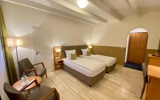 Waldhotel zum Bergsee Damme