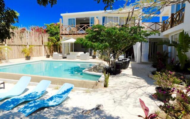 Casa Coco by Coco B Isla