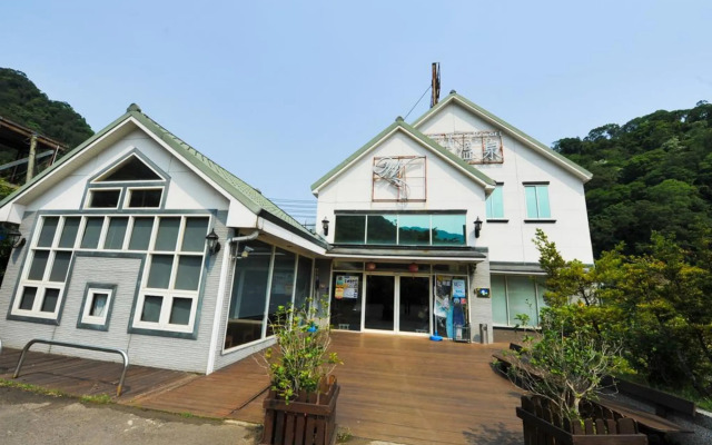 Riverain Spring Resort