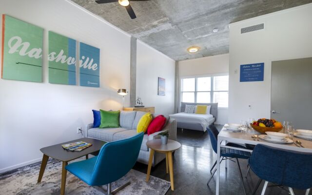 Acklen Luxury Condos by Hosteeva