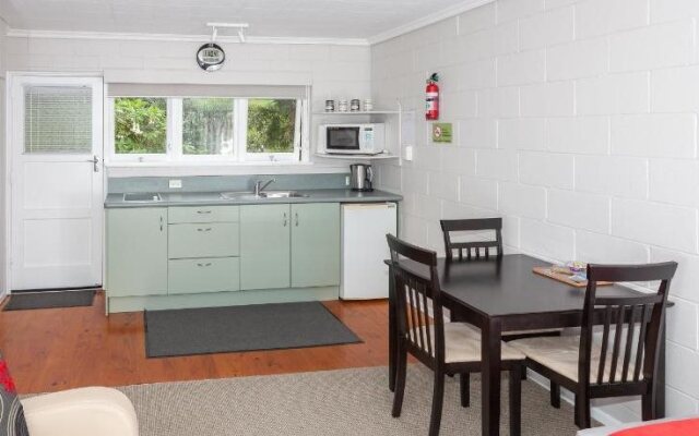 Brookby Motel