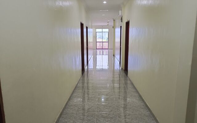 OYO 90868 Oba Hotel