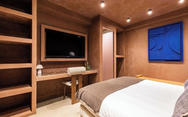 Exceptional Duplex - 6br/12p - Montorgueil