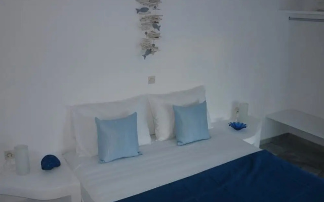 Nikoleta Kolympithres Paros