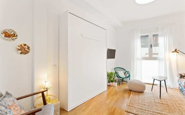 Lovely 1bed Apt, Sleeps 5 nr Puente de Vallecas