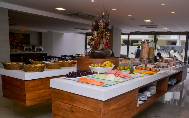 San Marino Suite Hotel