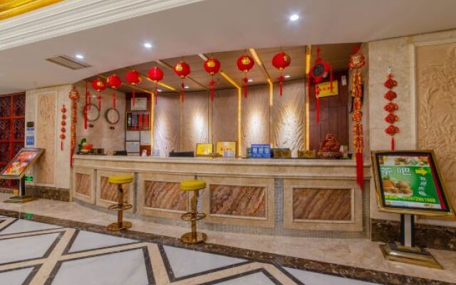 Huayu Hotel