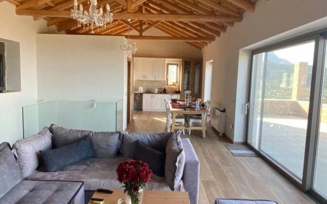 Lovely 3-bed Villa. Private Pool in Agios Nikolaos
