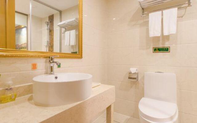 Vienna International Hotel (Hefei Feixi High Speed Railway Station)