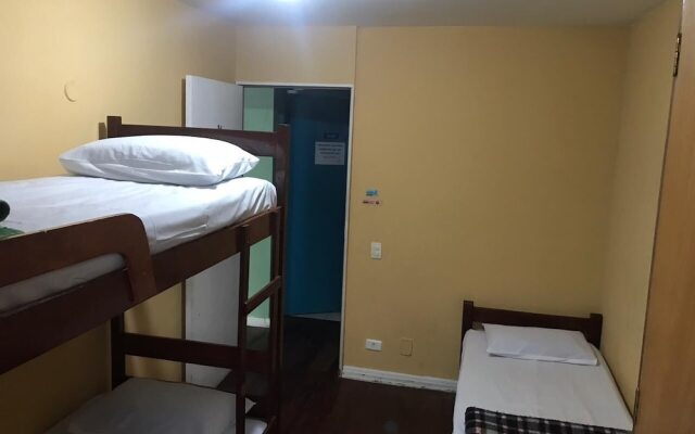 Hostel Praça da Árvore