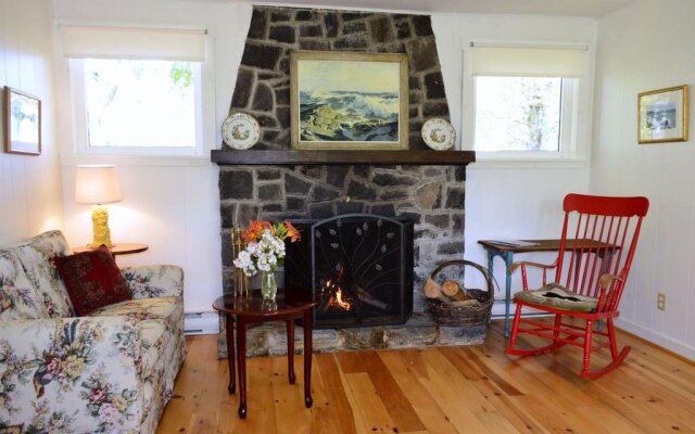 Still Point Lodge & Cottages