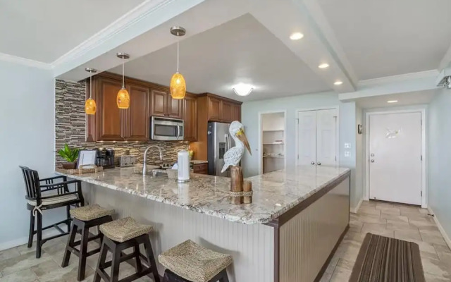 Shoreline Towers 1022