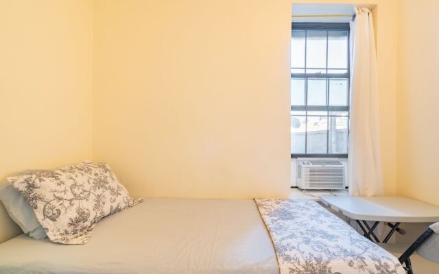 Furnished Empire Blvd Guest House