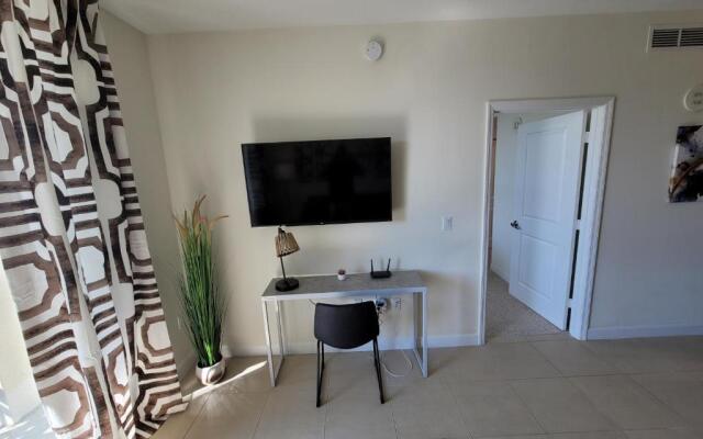 City Place, 2bd2br, Walkability 95