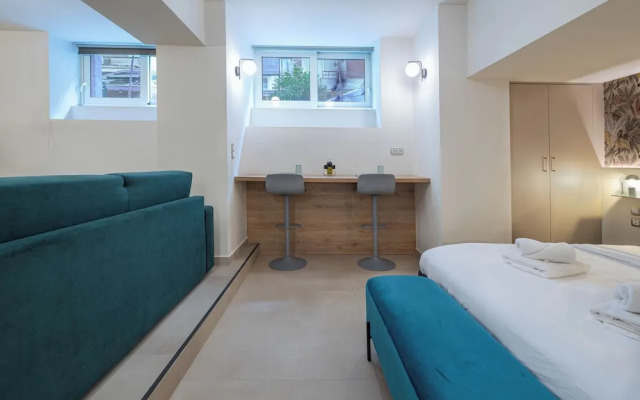 Charming Delphi Residence in Athens