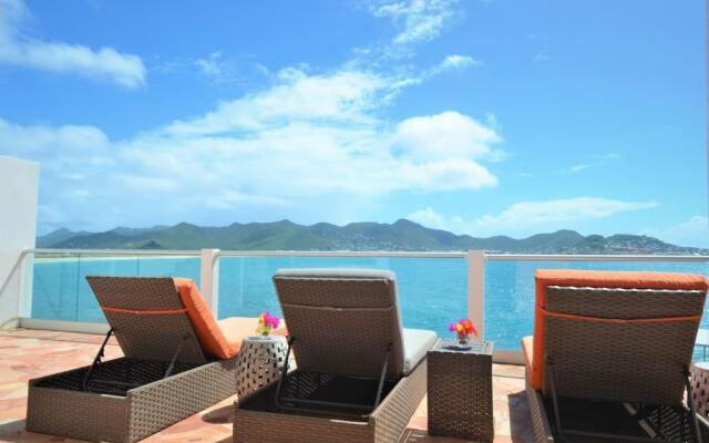 Caribbean Chic ocean front home 3 min to beach