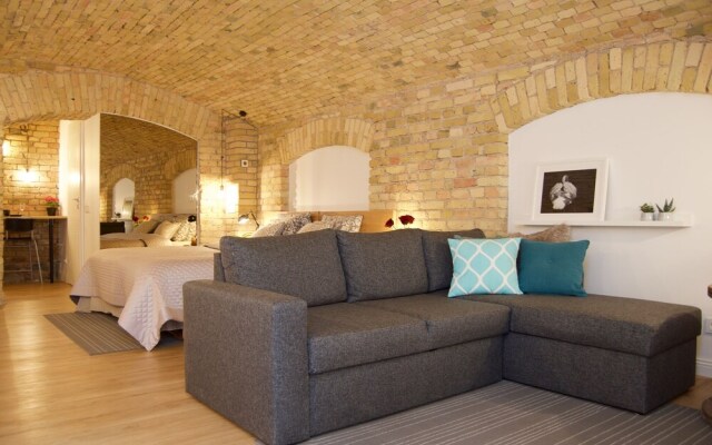 Tomy Old Town Apartments