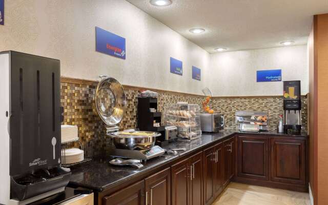 Days Inn by Wyndham Columbia Kentucky