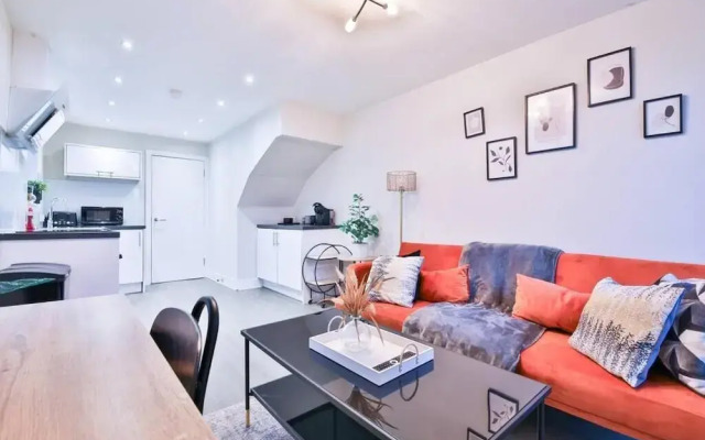 Whitchurch Place 2 Bed Flat in Cardiff