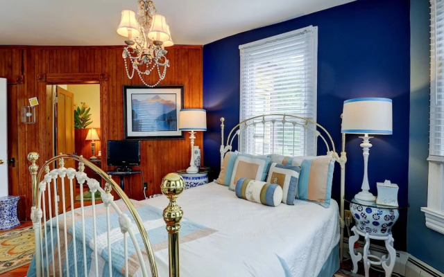 Fairlawn Inn