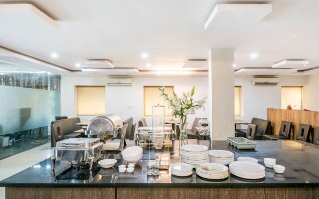 Iroomz Hotel Fusion Inn