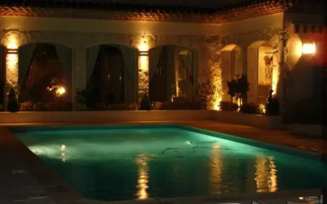 Cerise Villa