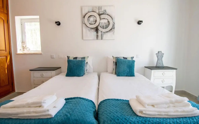 Pomba Beautifully Renovated With Heated Pool