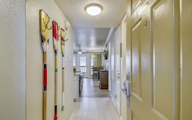 Victorian 8303-Seahorse at the Beach