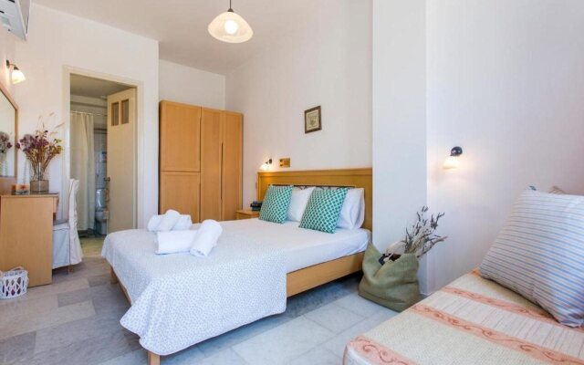 Artemis Hotel